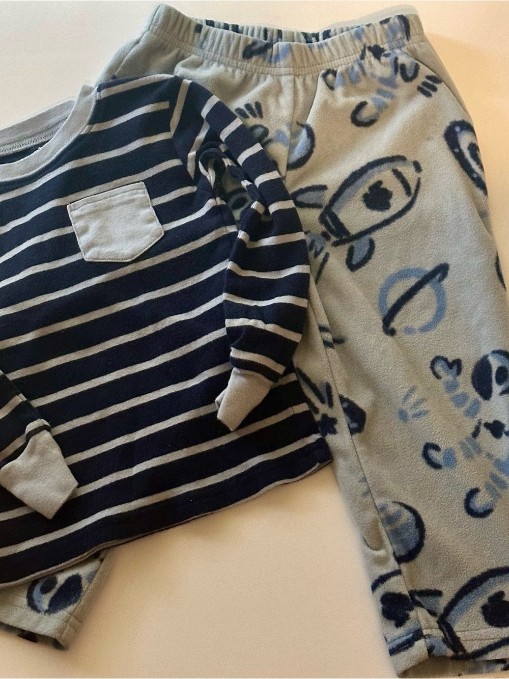 Carter’| 2T Boys| Navy Stripe and Light Blue Space-Print Pajama Set